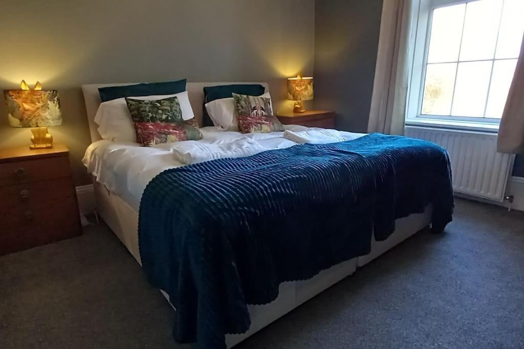 Peaceful Home From Home - Spacious 3 Bedroom House Accommodating 7 - Ideal For Families And Workers Gateshead Extérieur photo