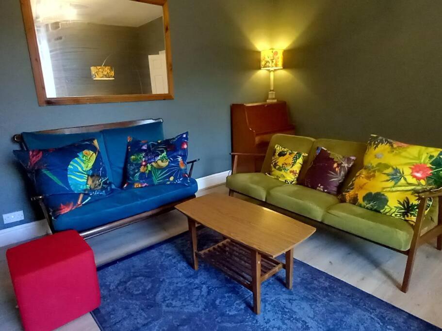 Peaceful Home From Home - Spacious 3 Bedroom House Accommodating 7 - Ideal For Families And Workers Gateshead Extérieur photo
